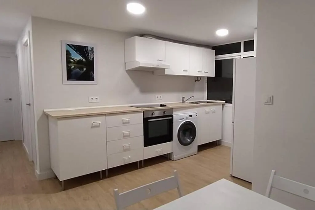 El Piso de Loly en San Juan: alojamieno low cost para 5 Apartamento San Juan Del Puerto 0*,  España