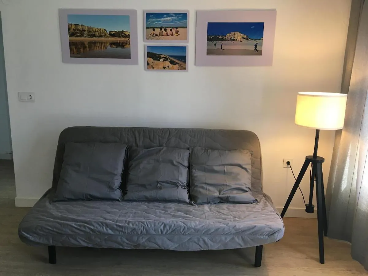 شقة سان خوان ديل بويرتو  في El Piso De Loly En San Juan: Alojamieno Low Cost Para 5 0*,  إسبانيا